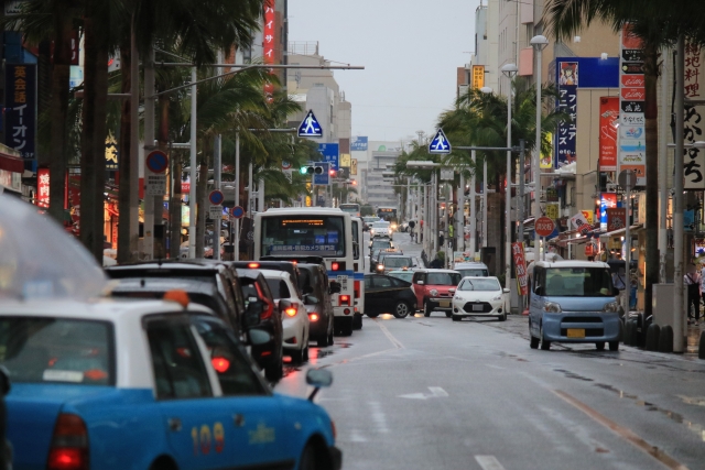 沖縄移住する前に知っておきたい！沖縄の交通事情と不思議なルール