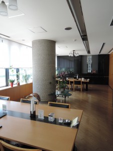 １階のダイニングスペース