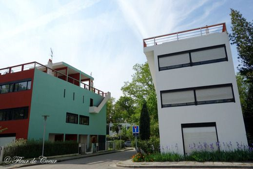 4744135caee75-a521-4c69-8a3c-8b9f72683f33_m