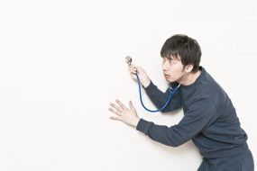 マンション内の足音が気になる…対応と対策