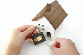 マンション防犯対策/知っておきたい３つのポイント【共用部編】