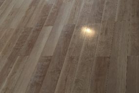 ワックスが一切不要！ＵＶフロアコーティングのご紹介