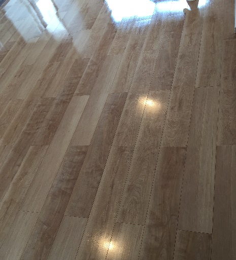 ワックスが一切不要！ＵＶフロアコーティングのご紹介