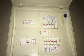 突然の停電！　ブレーカが落ちているとき・落ちていないときの対処方法まとめ