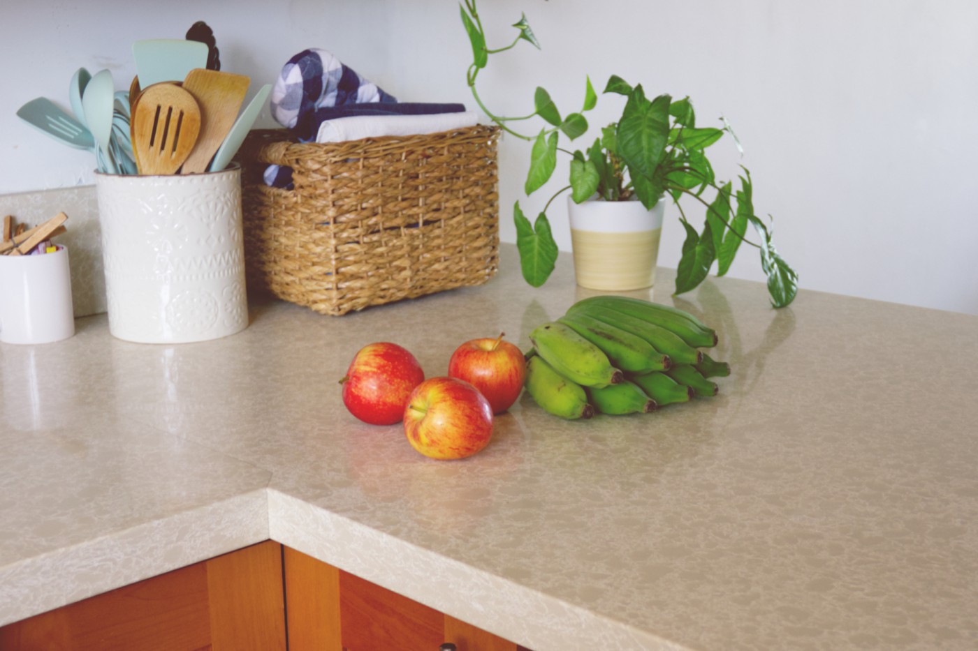 人気メニュー！エスカロップ・・・とは？　～寮食メニューのご紹介～