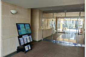 大規模修繕工事の掲示板が電子化！？「ICTサイネージ」のご紹介