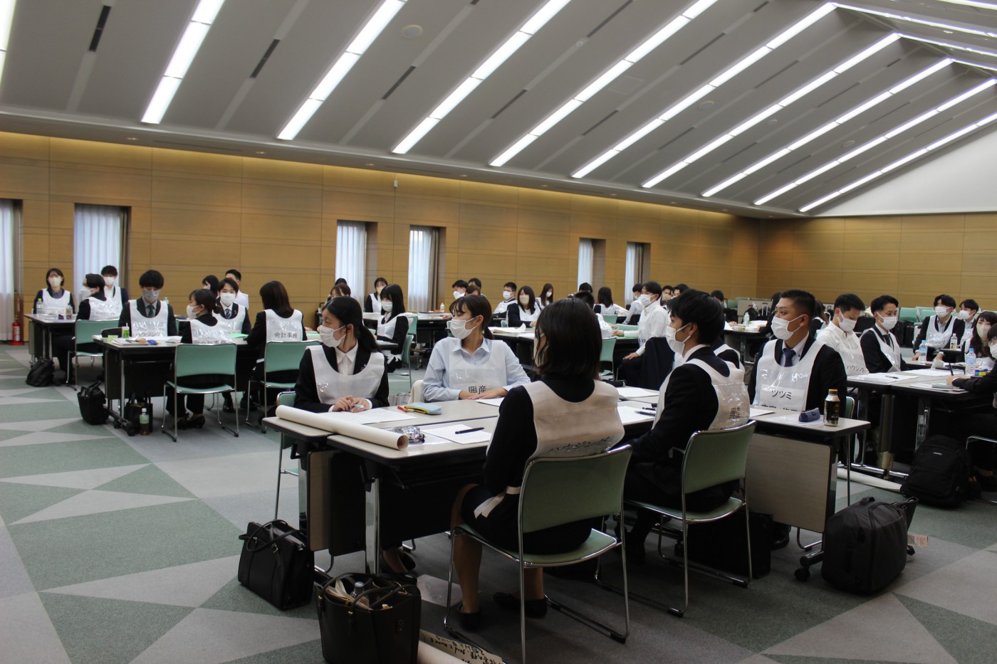 感動の再開!あなぶきハウジンググループ新入社員フォローアップ研修 感動の再開!あなぶきハウジンググループ新入社員フォローアップ研修