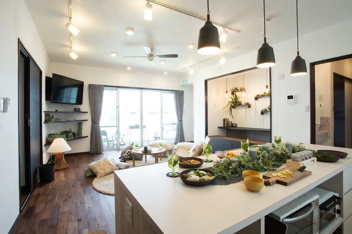 テラスでＢＢＱ！　沖縄の民泊物件をご紹介　-読谷村-