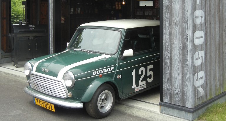 DIYでもできる!？ガレージを楽しむアイテムなどのご紹介